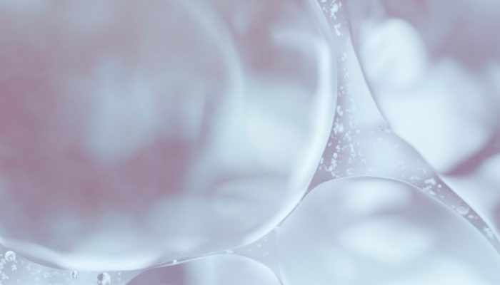 Jak nanotechnologia w dermokosmetykach wpływa na skuteczność pielęgnacji skóry
