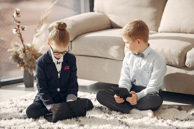 Jak wybrać idealny strój na komunię, który podkreśli elegancję i styl?