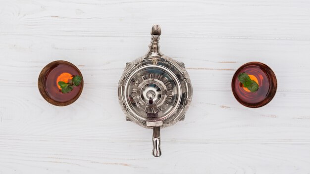 Jak stworzyć unikalny zegar, który stanie się centralnym punktem Twojego wnętrza?